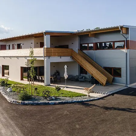 Gober & Freinbichler Weine Von Hand Horitschon Exterior photo